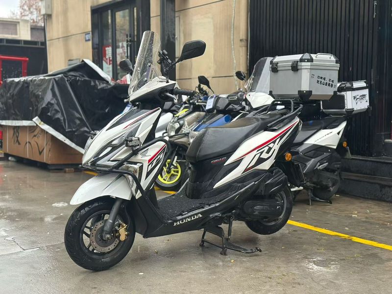 二手新大洲本田裂行 RX125Fi