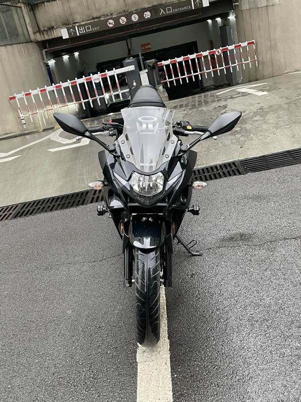 二手豪爵铃木GSX250R
