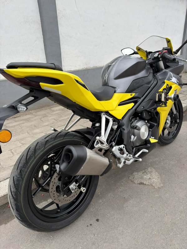 二手贝纳利龙卷风 Tornado 302R