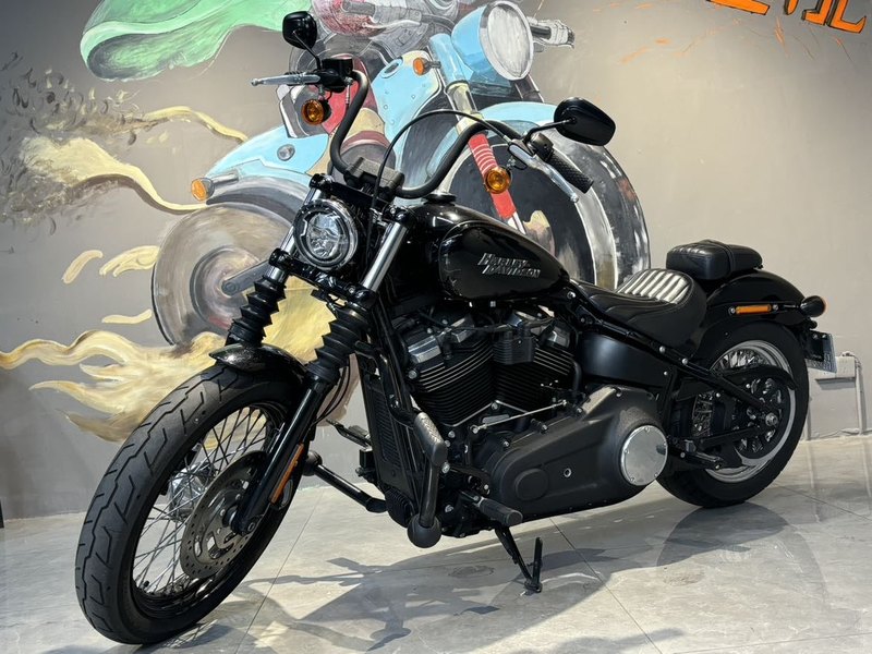 二手哈雷戴维森街霸 Street Bob
