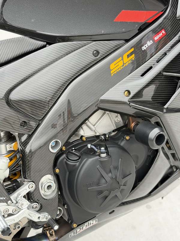 二手阿普利亚RSV4