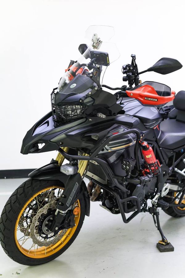 二手贝纳利TRK552