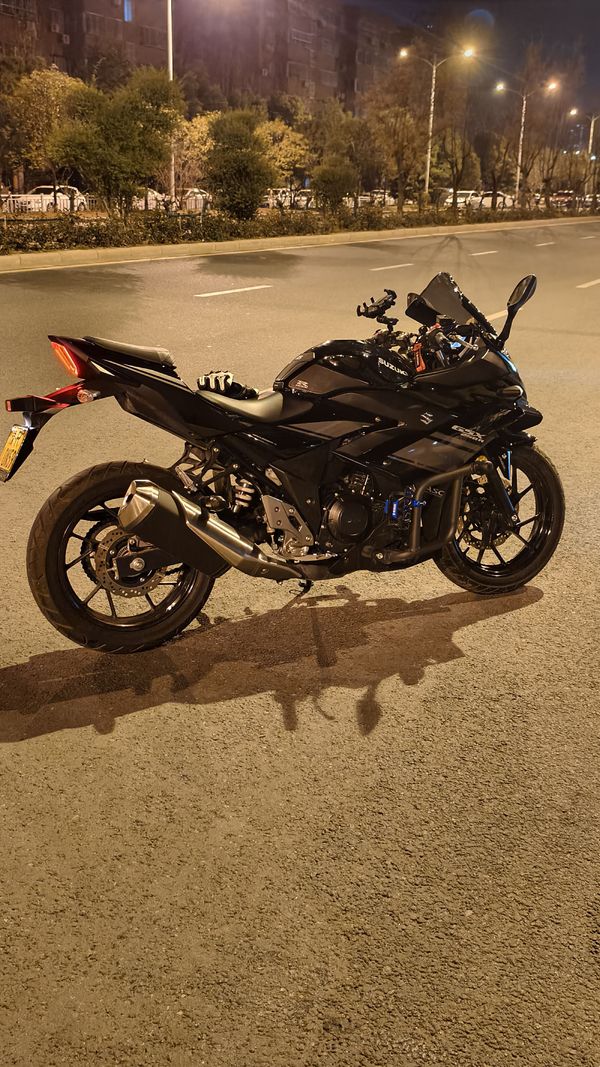 二手豪爵铃木GSX250R