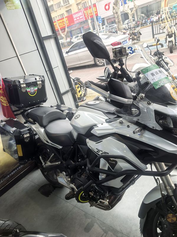二手贝纳利金鹏 TRK502