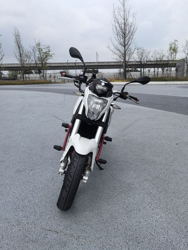 二手贝纳利小黄龙 TNT25