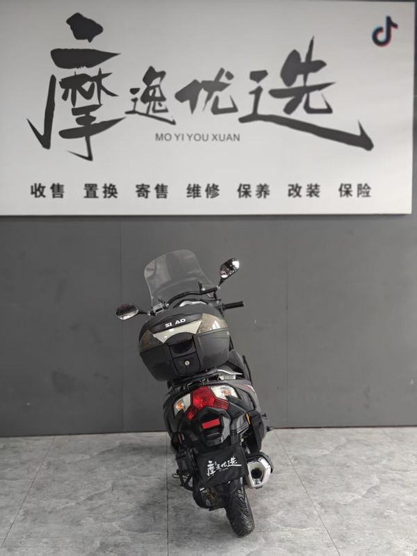 二手新大洲本田裂行 RX125Fi