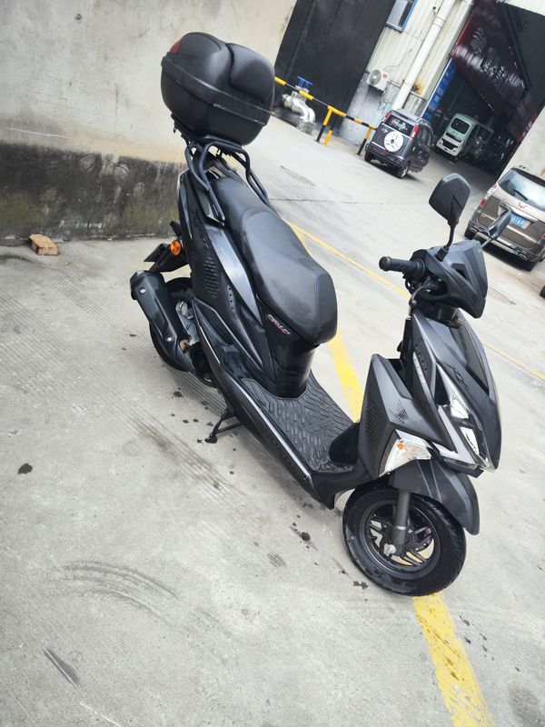 二手新大洲本田裂行 RX125Fi