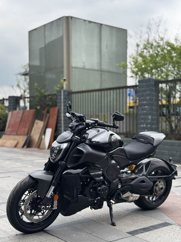 二手杜卡迪Diavel V4