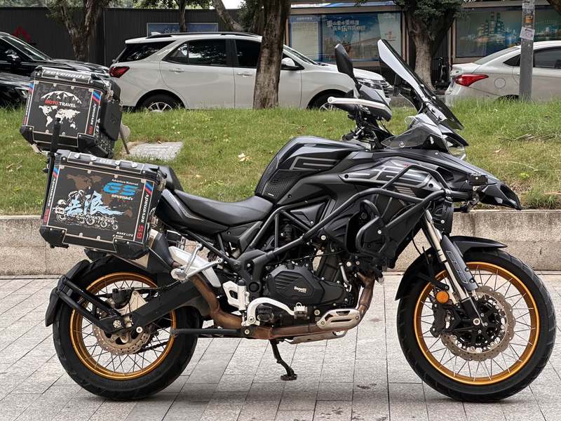 二手贝纳利TRK552