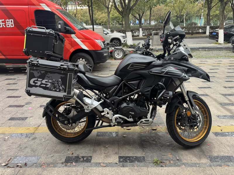 二手贝纳利TRK552