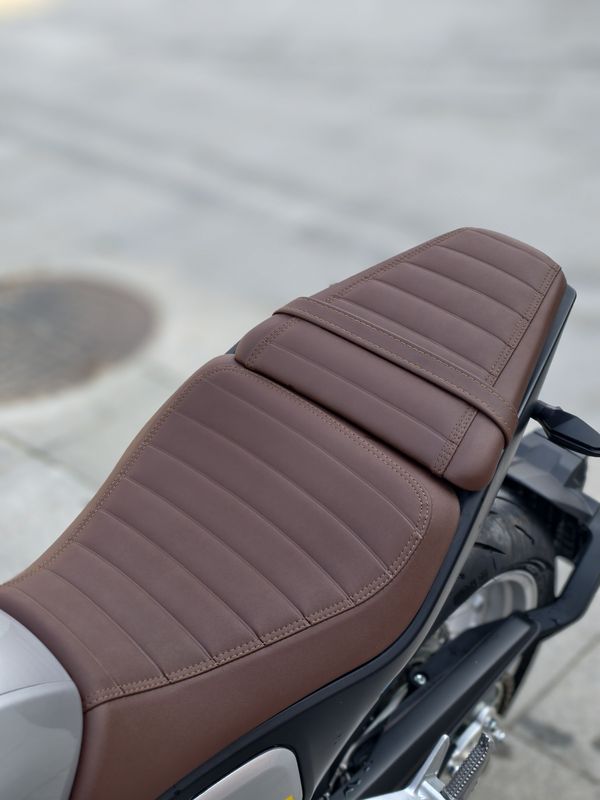 二手凯越321F-Cafe