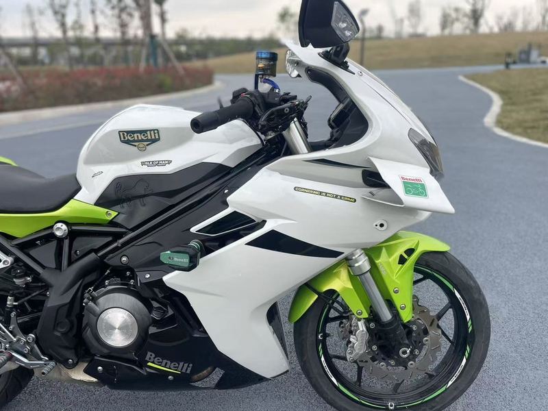 二手贝纳利龙卷风 Tornado 302R