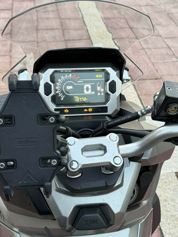 二手三阳哈士奇 Husky ADV150