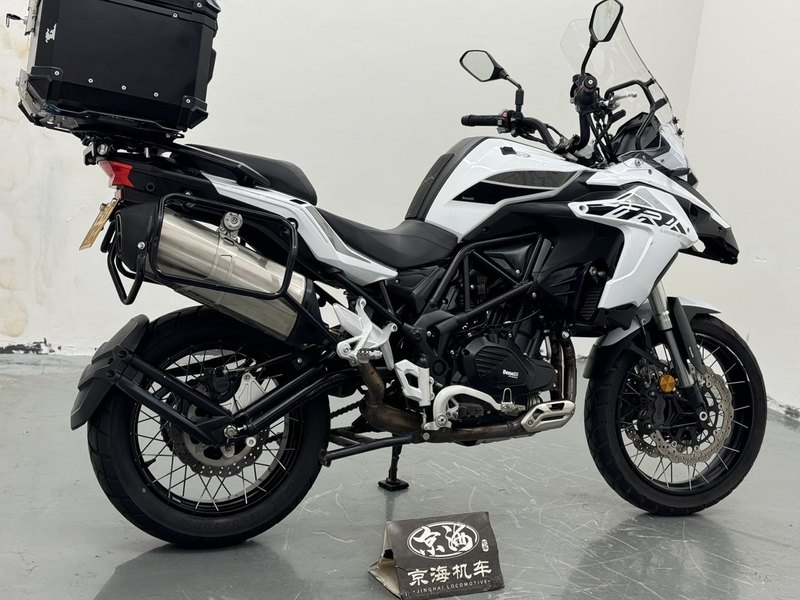 二手贝纳利金鹏 TRK502