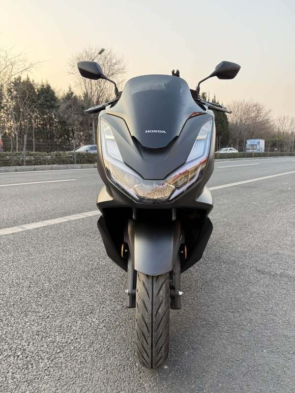 二手五羊本田PCX