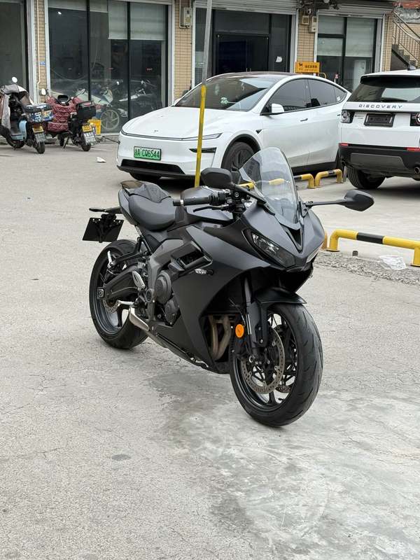 二手凯旋Daytona 660