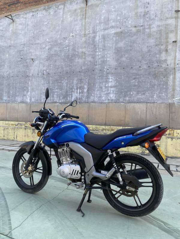 二手济南铃木骏威GSX125 高级版