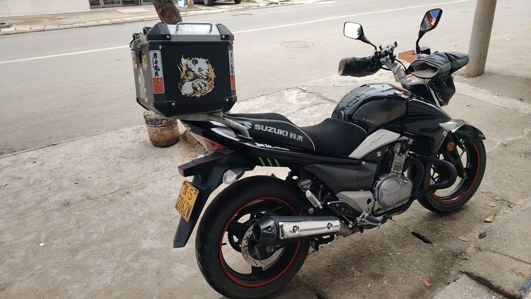 二手豪爵铃木骊驰 GW250