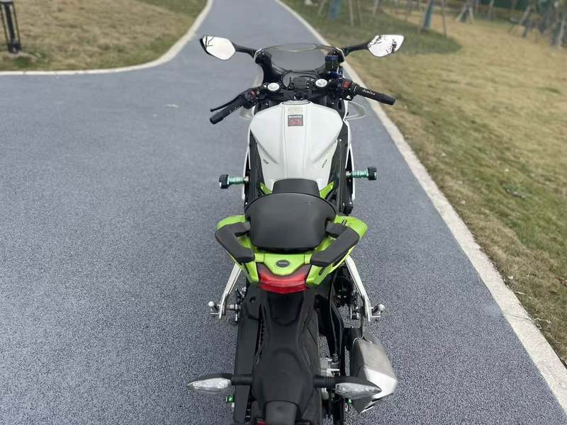 二手贝纳利龙卷风 Tornado 302R