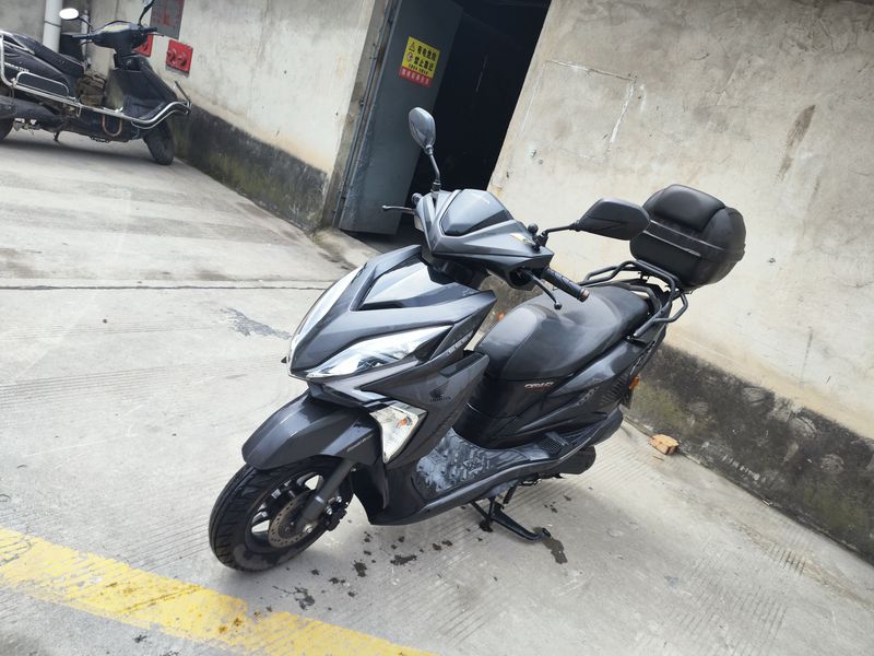 二手新大洲本田裂行 RX125Fi