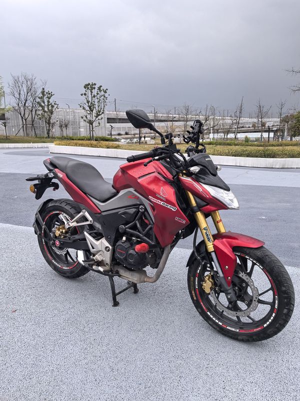 二手五羊本田CB190R 暴锋眼
