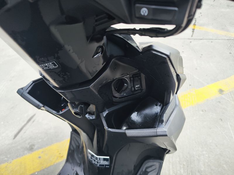 二手新大洲本田裂行 RX125Fi