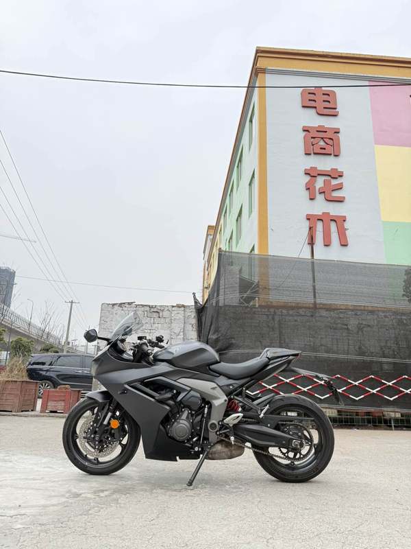 二手凯旋Daytona 660