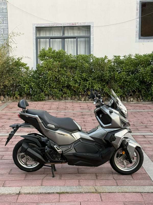 二手三阳哈士奇 Husky ADV150