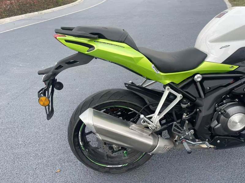 二手贝纳利龙卷风 Tornado 302R