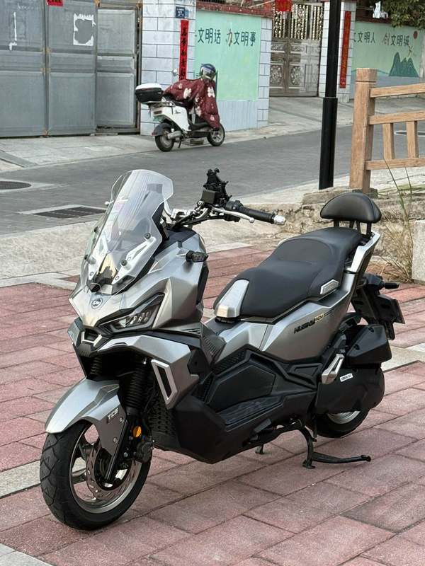 二手三阳哈士奇 Husky ADV150