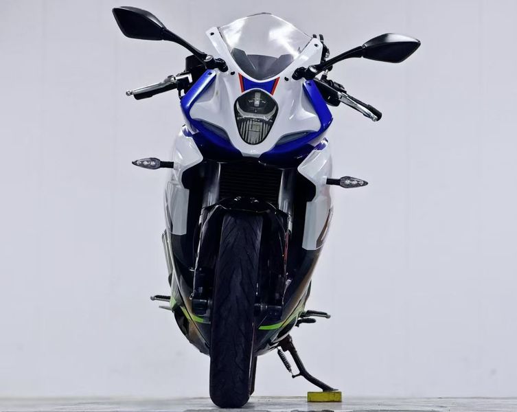 二手贝纳利龙卷风 Tornado 252R