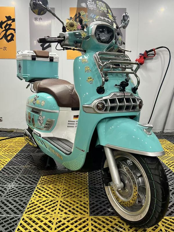 二手维多利亚Sixties 250Si