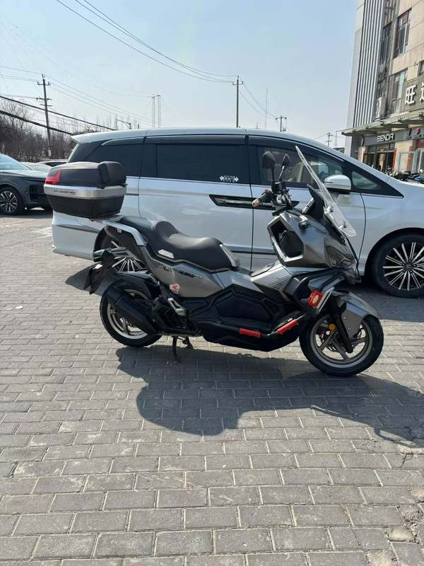 二手三阳哈士奇 Husky ADV150