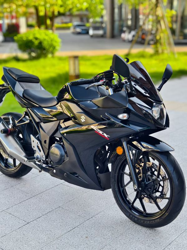 二手豪爵铃木GSX250R