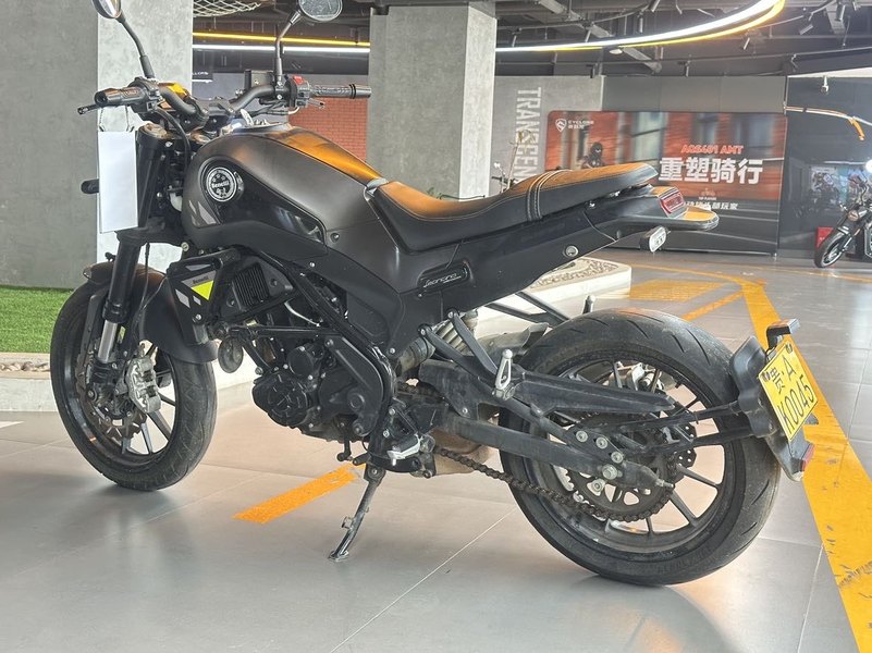 二手贝纳利幼狮 Leoncino 250