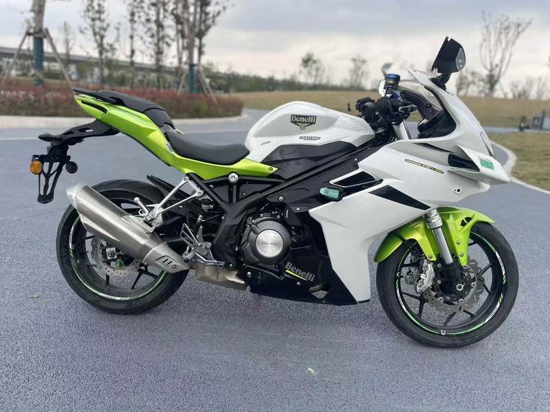 二手贝纳利龙卷风 Tornado 302R