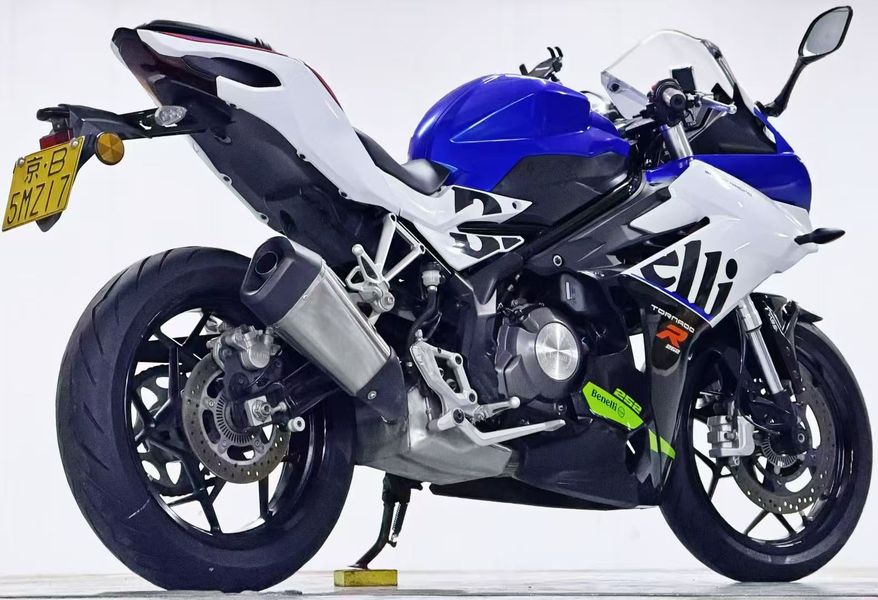 二手贝纳利龙卷风 Tornado 252R