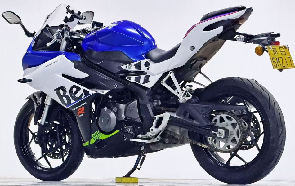 二手贝纳利龙卷风 Tornado 252R