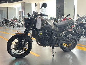 二手贝纳利幼狮 Leoncino 250