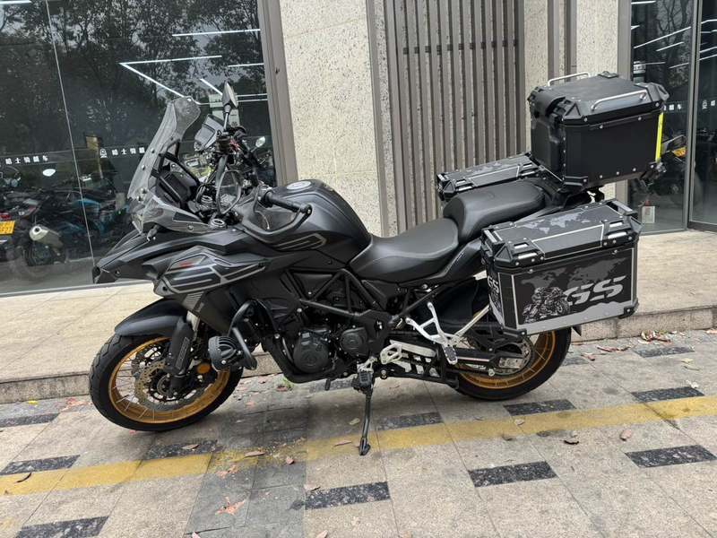 二手贝纳利TRK552