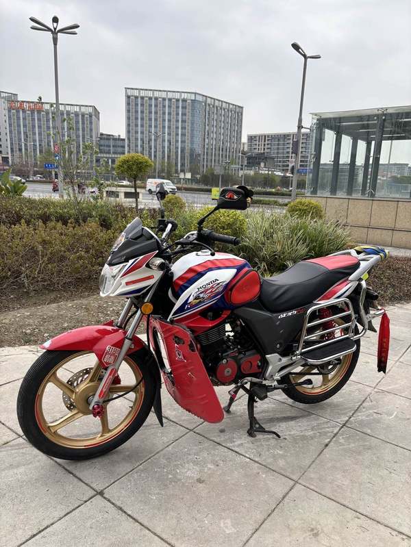 二手新大洲本田战豹150