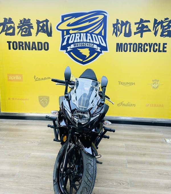 二手豪爵铃木GSX250R