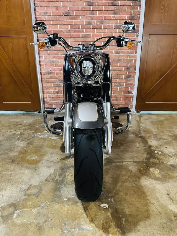 二手哈雷戴维森肥仔 Fat Boy