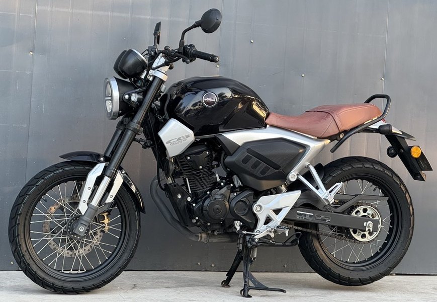 二手五羊本田鸷道 CB190SS