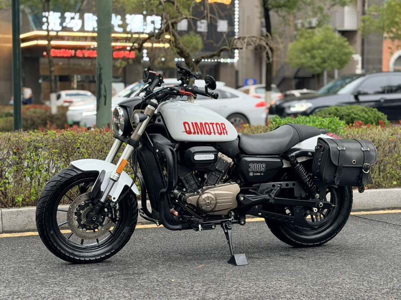 二手QJMOTOR闪300