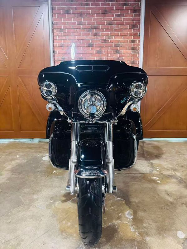 二手哈雷戴维森Tri Glide