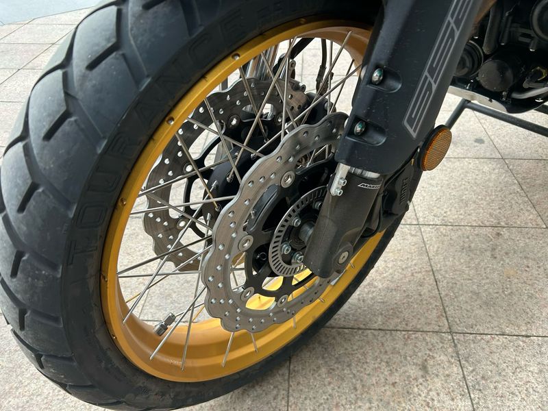 二手贝纳利TRK552