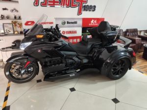 二手本田金翼正三轮