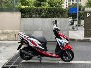 二手新大洲本田裂行 RX125Fi