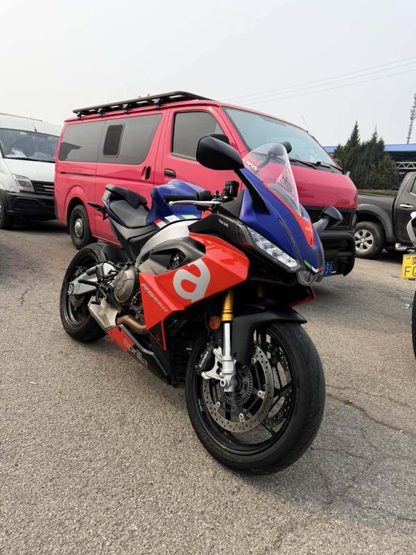 二手阿普利亚RS 660 